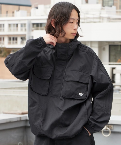 adidas(アディダス)の「adidas/アディダス トレフォイルロゴ ブリットコアパーカー ナイロンジャケット 2026年 夏 夏服(ナイロンジャケット・メンズ・ブラック・M/L/XL)」の21枚目の写真