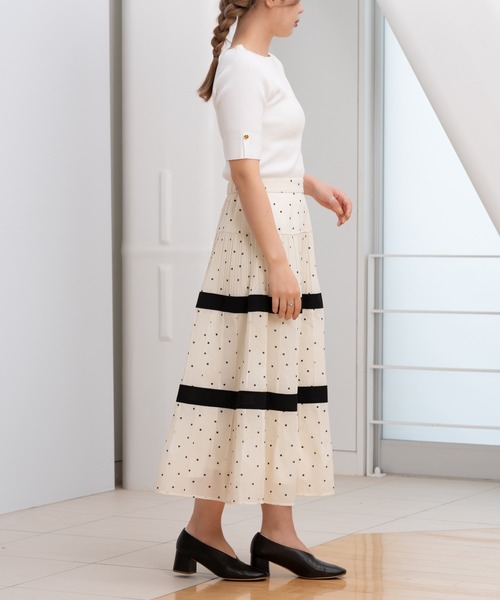 STRAWBERRY-FIELDS(ストロベリーフィールズ)の「【元宝塚トップ娘役 舞空瞳さん着用】ウェーブドロップ_ドットプリーツティアードスカート(スカート・レディース・ホワイト×ブラック/ブラック・2)」の7枚目の写真