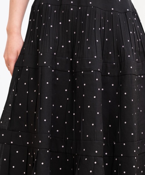 STRAWBERRY-FIELDS(ストロベリーフィールズ)の「【元宝塚トップ娘役 舞空瞳さん着用】ウェーブドロップ_ドットプリーツティアードスカート(スカート・レディース・ホワイト×ブラック/ブラック・2)」の13枚目の写真
