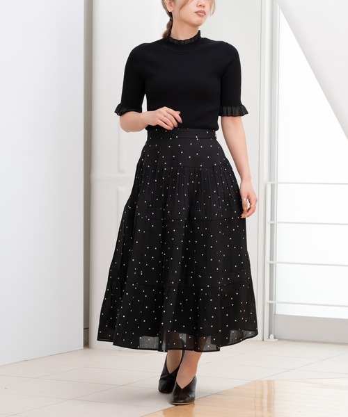 STRAWBERRY-FIELDS(ストロベリーフィールズ)の「【元宝塚トップ娘役 舞空瞳さん着用】ウェーブドロップ_ドットプリーツティアードスカート(スカート・レディース・ホワイト×ブラック/ブラック・2)」の9枚目の写真