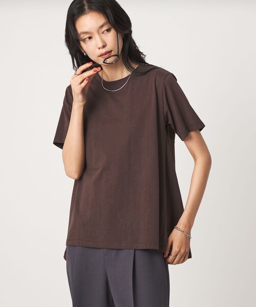 green label relaxing(グリーンレーベルリラクシング)の「【WEB限定】<at ease>バック フレア カットソー 接触冷感 UVカット 遮熱(Tシャツ/カットソー・レディース・ホワイト/ライトブルー/ブラック/ベージュ/ダークブラウン・FREE)」の16枚目の写真