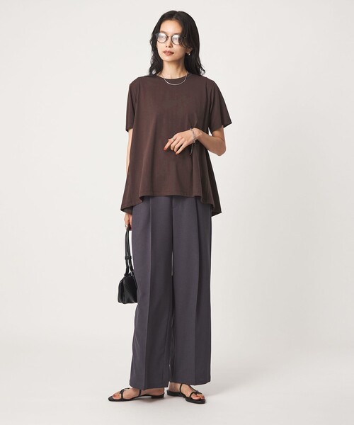 green label relaxing(グリーンレーベルリラクシング)の「【WEB限定】<at ease>バック フレア カットソー 接触冷感 UVカット 遮熱(Tシャツ/カットソー・レディース・ホワイト/ライトブルー/ブラック/ベージュ/ダークブラウン・FREE)」の19枚目の写真