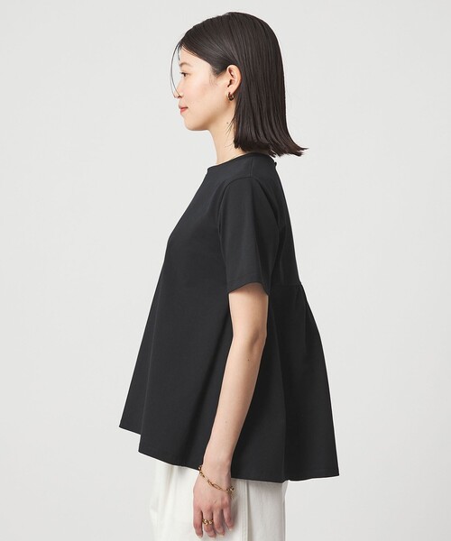 green label relaxing(グリーンレーベルリラクシング)の「【WEB限定】<at ease>バック フレア カットソー 接触冷感 UVカット 遮熱(Tシャツ/カットソー・レディース・ホワイト/ライトブルー/ブラック/ベージュ/ダークブラウン・FREE)」の22枚目の写真