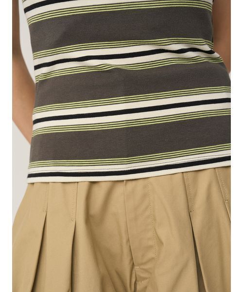 SNIDEL（スナイデル）の「【WEB限定カラーあり】レースデザインヘンリーネックTシャツ（Tシャツ/カットソー・レディース・ダークネイビー/ホワイト/カーキ/ネイビー・F）」の14枚目の写真