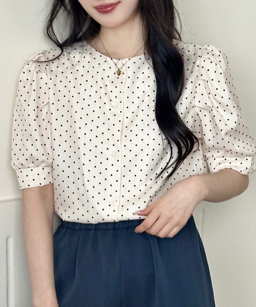 DAY CLOSET（デイ クローゼット）の「【2WAY/ぽわんとしたバルーン袖】半袖 ドット柄 パフスリーブ ブラウス レディース（シャツ/ブラウス・レディース・アイボリー・L/M）」の3枚目の写真