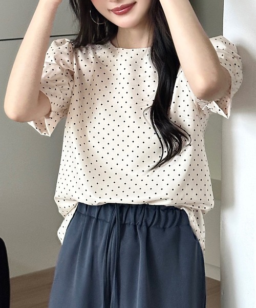 DAY CLOSET(デイ クローゼット)の「【2WAY/ぽわんとしたバルーン袖】半袖 ドット柄 パフスリーブ ブラウス レディース(シャツ/ブラウス・レディース・アイボリー・L/M)」の7枚目の写真