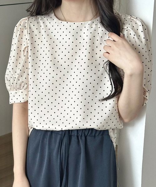 DAY CLOSET(デイ クローゼット)の「【2WAY/ぽわんとしたバルーン袖】半袖 ドット柄 パフスリーブ ブラウス レディース(シャツ/ブラウス・レディース・アイボリー・L/M)」の10枚目の写真