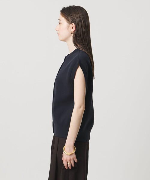 UNITED ARROWS(ユナイテッドアローズ)の「スウェットライク ベスト ‐ウォッシャブル‐(ベスト・レディース・グレー系/ネイビー・FREE)」の12枚目の写真
