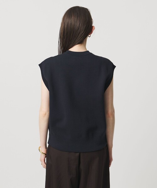 UNITED ARROWS(ユナイテッドアローズ)の「スウェットライク ベスト ‐ウォッシャブル‐(ベスト・レディース・グレー系/ネイビー・FREE)」の11枚目の写真