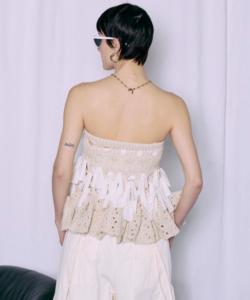 MAISON SPECIAL（メゾンスペシャル）の「2WAY Knit Flare Bustier/2WAYニットフレアビスチェ（シャツ/ブラウス・レディース・ホワイト/ブラック・FREE）」の19枚目の写真