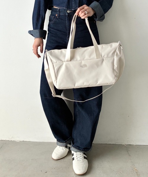 THE NORTH FACE(ザノースフェイス)の「THE NORTH FACE(ザ・ノースフェイス)/軽量 2WAY エスピーダッフルバックスモール ロゴプリント /SP DUFFLE BAG S(ショルダーバッグ・レディース・サンドベージュ/ブラック・FREE)」の12枚目の写真