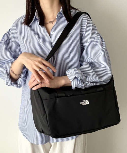 THE NORTH FACE(ザノースフェイス)の「THE NORTH FACE(ザ・ノースフェイス)/軽量 2WAY エスピーダッフルバックスモール ロゴプリント /SP DUFFLE BAG S(ショルダーバッグ・レディース・サンドベージュ/ブラック・FREE)」の15枚目の写真