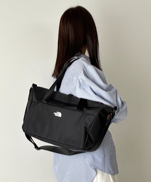 THE NORTH FACE(ザノースフェイス)の「THE NORTH FACE(ザ・ノースフェイス)/軽量 2WAY エスピーダッフルバックスモール ロゴプリント /SP DUFFLE BAG S(ショルダーバッグ・レディース・サンドベージュ/ブラック・FREE)」の18枚目の写真