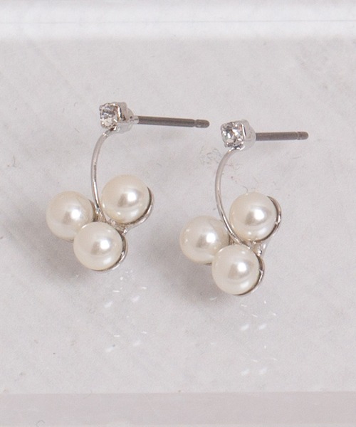 Peony(ピオニー)の「【Peony/ピオニー】パールドロップデザインピアス(ピアス(両耳用)・レディース・シルバー/ゴールド・FREE)」の20枚目の写真