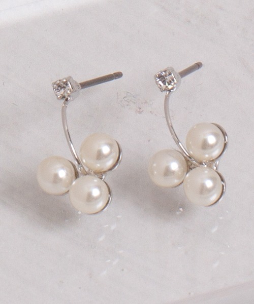 Peony(ピオニー)の「【Peony/ピオニー】パールドロップデザインピアス(ピアス(両耳用)・レディース・シルバー/ゴールド・FREE)」の14枚目の写真