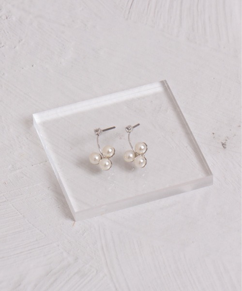 Peony(ピオニー)の「【Peony/ピオニー】パールドロップデザインピアス(ピアス(両耳用)・レディース・シルバー/ゴールド・FREE)」の17枚目の写真