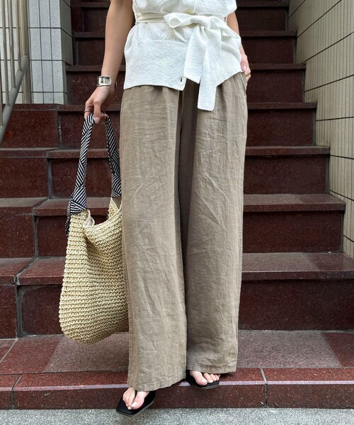 fredy emue(フレディエミュ)の「LINEN セミワイドリラクシーパンツ(その他パンツ・レディース・カーキ/レッド/ブラック/ベージュ・38/36)」の3枚目の写真