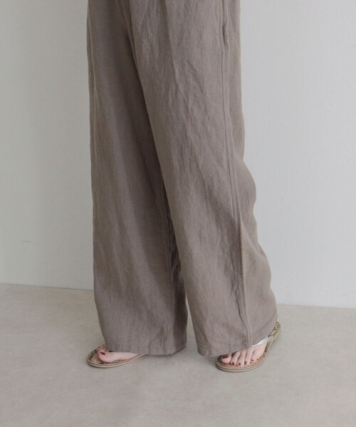 fredy emue(フレディエミュ)の「LINEN セミワイドリラクシーパンツ(その他パンツ・レディース・カーキ/レッド/ブラック/ベージュ・38/36)」の22枚目の写真