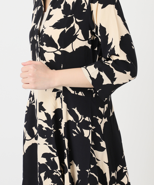 journal standard L'essage(ジャーナルスタンダードレサージュ)の「別注【LUSANA / ルサーナ】CARL MAXI DRESS:ワンピース(ワンピース・レディース・オートミール・SMALL)」の12枚目の写真