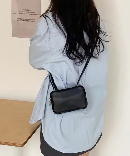 ammy.(エイミードット)の「【 elint 】 スムース ダブルジップ ミニ ショルダーバッグ(ショルダーバッグ・レディース・レッド/ホワイト/ブラック・FREE)」の6枚目の写真