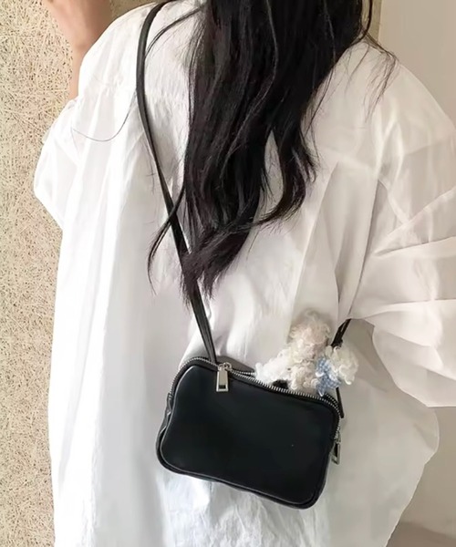ammy.(エイミードット)の「【 elint 】 スムース ダブルジップ ミニ ショルダーバッグ(ショルダーバッグ・レディース・レッド/ホワイト/ブラック・FREE)」の5枚目の写真