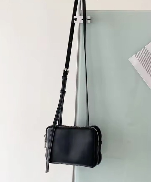 ammy.(エイミードット)の「【 elint 】 スムース ダブルジップ ミニ ショルダーバッグ(ショルダーバッグ・レディース・レッド/ホワイト/ブラック・FREE)」の11枚目の写真