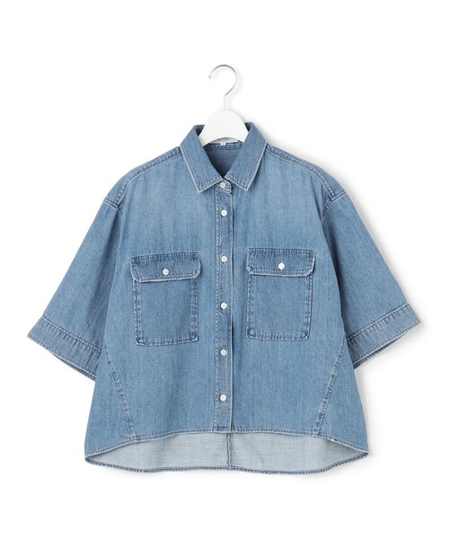 23区 L(ニジュウサンクオオキイサイズ)の「LIGHT DENIM クロップド シャツ(シャツ/ブラウス・レディース・スカイブルー系/ダルブルー系・44/46)」の10枚目の写真