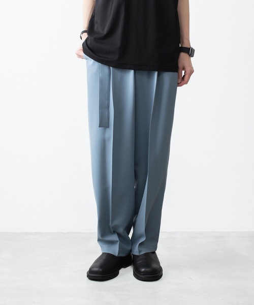 ATTACHMENT(アタッチメント)の「【 LIMITED 】PE ライトトロピカル イージートラウザーズ / PE LIGHT TROPICAL EASY TROUSERS(スラックス・メンズ・ライトブルー/ブラック/グレー・1/3/2/4)」の2枚目の写真