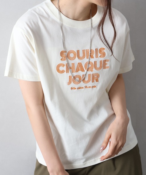 SpRay(スプレイ)の「ラインロゴ刺繍 Tシャツ(Tシャツ/カットソー・レディース・ブラウン/チャコールグレー/オフホワイト/ブラック/アイボリー・FREE)」の18枚目の写真