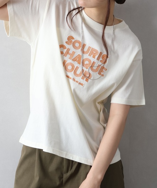 SpRay(スプレイ)の「ラインロゴ刺繍 Tシャツ(Tシャツ/カットソー・レディース・ブラウン/チャコールグレー/オフホワイト/ブラック/アイボリー・FREE)」の19枚目の写真