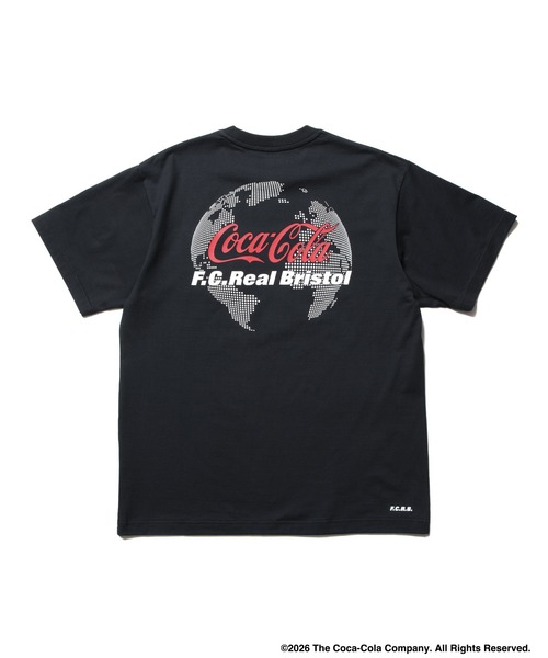 F.C.Real Bristol(エフシーレアルブリストル)の「Coca-Cola GLOBE LOGO EMBLEM POCKET TEE(Tシャツ/カットソー・メンズ・ネイビー/ブラック/オレンジ/ホワイト・MEDIUM/SMALL/XX-LARGE/X-LARGE/LARGE)」の3枚目の写真