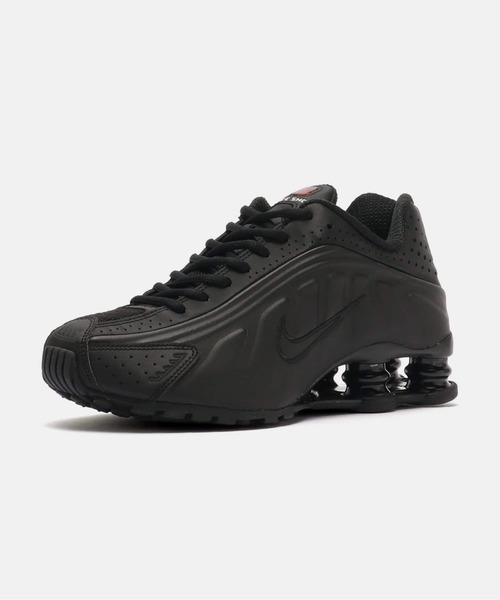 NIKE(ナイキ)の「NIKE W SHOX R4 AR3565-004(スニーカー・レディース・ブラック・25cm/24.5cm/24cm/23.5cm/23cm)」の2枚目の写真