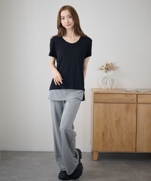 DAYRA(デイラ)の「無地 半袖 ラウンドネック Tシャツ トップス(Tシャツ/カットソー・レディース・ホワイト/チャコールグレー/ブラック/ベージュ/オリーブ/ピンク・FREE)」の11枚目の写真