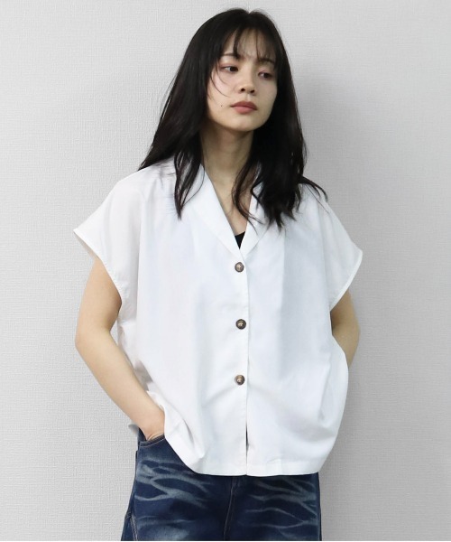 THE CELL.(ザセルドット)の「マーブルボタン フレンチシャツ MARBLE-BUTTON FRENCH SLEEVE SHIRT(シャツ/ブラウス・レディース・オフホワイト/ブラック/グリーン・FREE)」の22枚目の写真