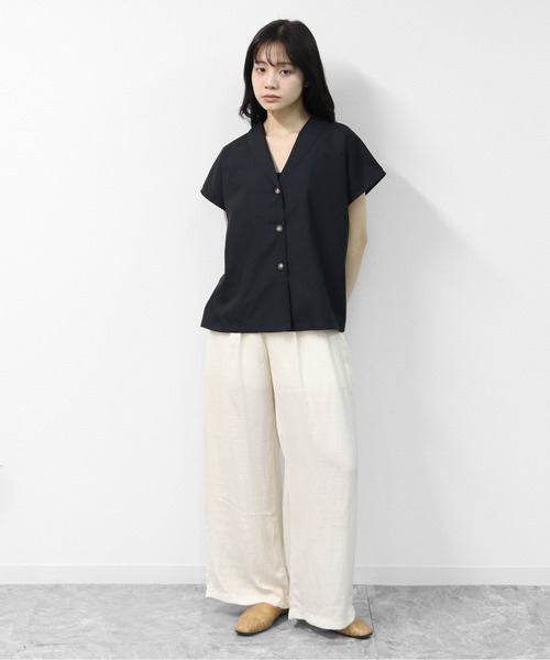 THE CELL.(ザセルドット)の「マーブルボタン フレンチシャツ MARBLE-BUTTON FRENCH SLEEVE SHIRT(シャツ/ブラウス・レディース・オフホワイト/ブラック/グリーン・FREE)」の8枚目の写真