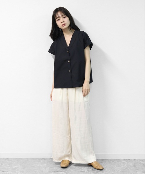 THE CELL.(ザセルドット)の「マーブルボタン フレンチシャツ MARBLE-BUTTON FRENCH SLEEVE SHIRT(シャツ/ブラウス・レディース・オフホワイト/ブラック/グリーン・FREE)」の10枚目の写真