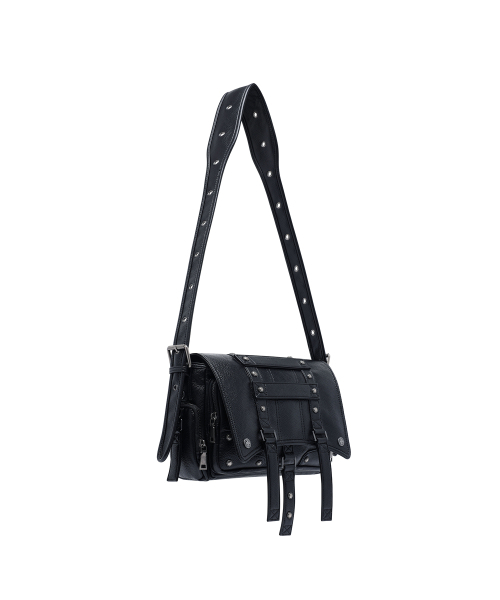 OPUS 0012(オーパス0012)の「Op. 10 VLAD STUDDED CROSS BAG BLACK(メッセンジャーバッグ・レディース・その他・FREE)」の5枚目の写真
