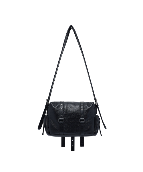 OPUS 0012(オーパス0012)の「Op. 10 VLAD STUDDED CROSS BAG BLACK(メッセンジャーバッグ・レディース・その他・FREE)」の4枚目の写真
