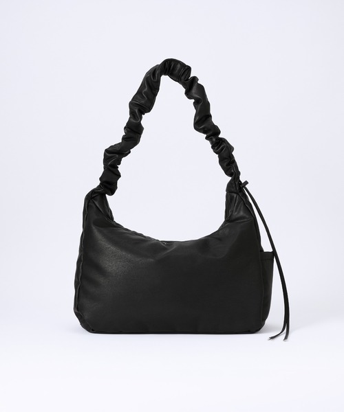 CLEL（クレイル）の「【CLEL】Gather Shoulder Bag / ギャザーショルダーバッグ（ショルダーバッグ・メンズ・ブラック/レッド・FREE）」の4枚目の写真