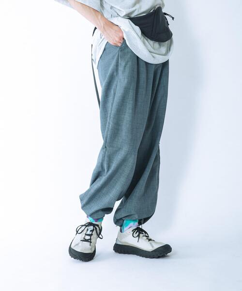 EKAL（エカル）の「『UR TECH DRYLUXE/吸水速乾/接触冷感』ハイツイストトラウザー（その他パンツ・メンズ・ネイビー/グレー系その他/グレー・MEDIUM/LARGE）」の3枚目の写真
