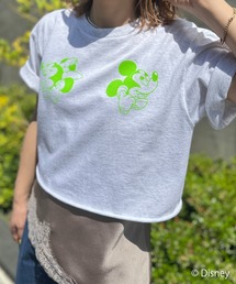mi via loca（ミヴィアロカ）の「【Disney(ディズニー)】別注/ ミッキー&ミニー/ PHONEプリント半袖Tシャツ（Tシャツ/カットソー）」
