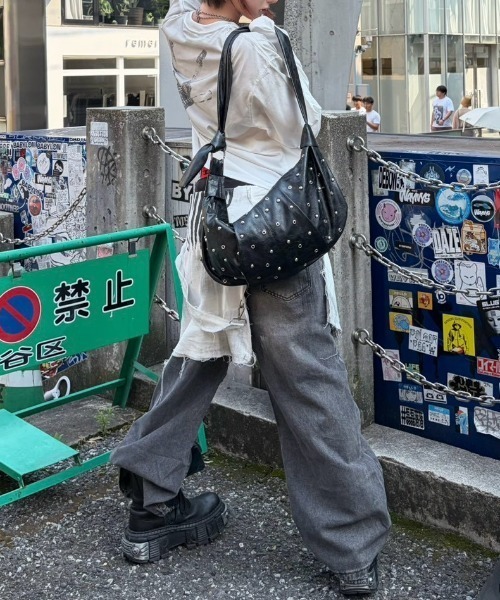 Never mind the XU(ネバーマインドザエックスユー)の「【Never mind the XU】washing gray damage denim pants / 【ネバーマインド ザ エックスユー】ダメージデニムパンツ(デニムパンツ・メンズ・ブラック・M/L)」の10枚目の写真
