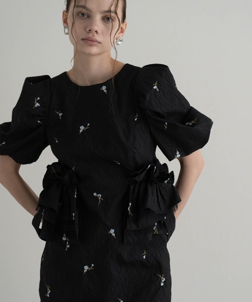 atlo（アトロ）の「ミモレ丈&袖あり フォーマル ジャガード ブロッサム刺繍 パフスリーブ セレモニー 結婚式二次会 パーティードレス オケージョンドレス お呼ばれ 同窓会成人式（ドレス・レディース・ブラック/ネイビー/ベージュ/ブラウン/ライトブルー・M/L/S）」の10枚目の写真