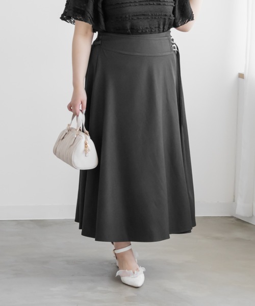 CLETTE(クレット)の「CLETTEオリジナルダブルベルトラップ風スカート(スカート・レディース・ブラウン/イエロー/チャコールグレー・LL/4L/3L)」の12枚目の写真