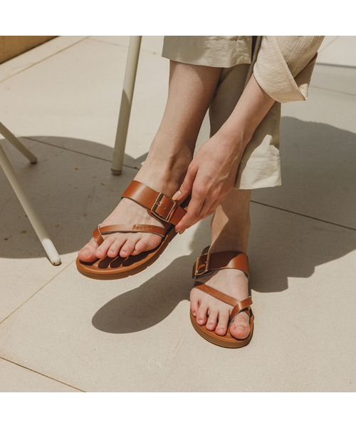 JESUS ON THE WATER（ジーザスオンザウォーター）の「JESUS SANDAL Lod 牛革ストラップサンダル2cm -JOW106 (6色)（サンダル・レディース・オフホワイト/シルバー/グリーン/ワインレッド/キャメル/ブラック・23.5cm/24cm/24.5cm/25cm/25.5cm/23cm）」の4枚目の写真