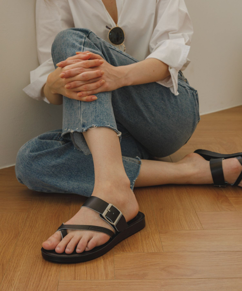 JESUS ON THE WATER（ジーザスオンザウォーター）の「JESUS SANDAL Lod 牛革ストラップサンダル2cm -JOW106 (6色)（サンダル・レディース・オフホワイト/シルバー/グリーン/ワインレッド/キャメル/ブラック・23.5cm/24cm/24.5cm/25cm/25.5cm/23cm）」の8枚目の写真