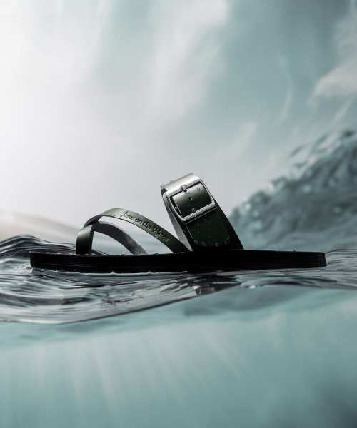 JESUS ON THE WATER（ジーザスオンザウォーター）の「JESUS SANDAL Lod 牛革ストラップサンダル2cm -JOW106 (6色)（サンダル・レディース・オフホワイト/シルバー/グリーン/ワインレッド/キャメル/ブラック・23.5cm/24cm/24.5cm/25cm/25.5cm/23cm）」の15枚目の写真