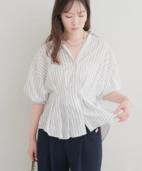 natural couture(ナチュラルクチュール)の「ストライプタックブラウス(シャツ/ブラウス・レディース・グリーン/ピンク/オフホワイト/サックスブルー・FREE)」の1枚目の写真