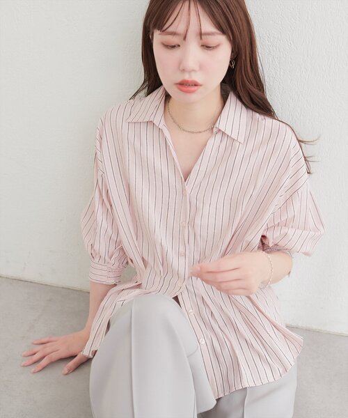 natural couture(ナチュラルクチュール)の「ストライプタックブラウス(シャツ/ブラウス・レディース・グリーン/ピンク/オフホワイト/サックスブルー・FREE)」の4枚目の写真