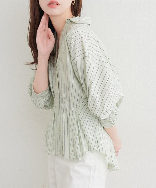 natural couture(ナチュラルクチュール)の「ストライプタックブラウス(シャツ/ブラウス・レディース・グリーン/ピンク/オフホワイト/サックスブルー・FREE)」の3枚目の写真